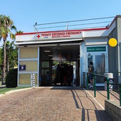 Savona, investimento pedonale in via Buozzi: uomo in codice rosso al Santa Corona