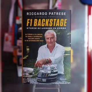Alassio, l’ex pilota di Formula 1 Riccardo Patrese presenta il libro "F1 backstage, storie di uomini in corsa"