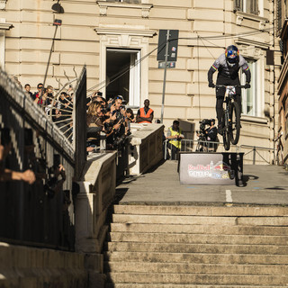 Genova si prepara al “Red Bull Cerro Abajo 2025”: tutte le modifiche alla viabilità per gli spettatori ponentini