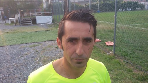 Nella foto Roberto Iannolo, capocannoniere con la maglia del Golfodianese con 18 reti Nella foto Roberto Iannolo, capocannoniere con la maglia del Golfodianese con 18 reti