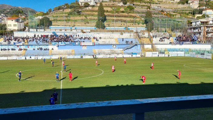 Calcio. Serie D, il derby è dell'Imperia: una buona Sanremese si arrende 3-1 al "Comunale"