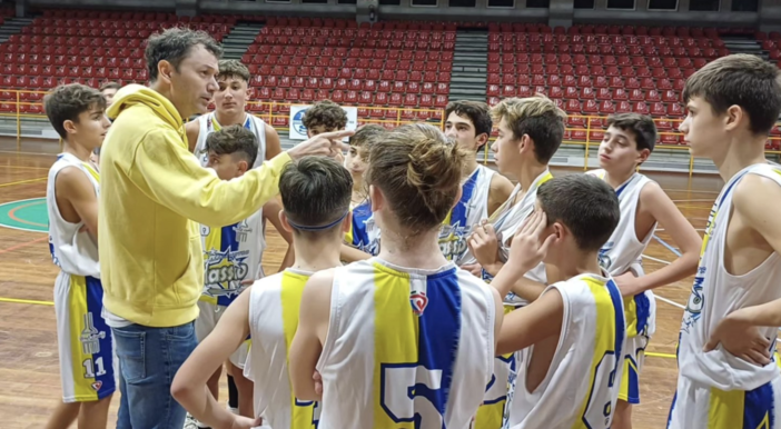 Nove partite e tanto minibasket nella settimana della Pallacanestro Alassio Nove partite e tanto minibasket nella settimana della Pallacanestro Alassio