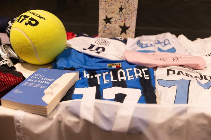 Asta delle Stelle: venti Campioni “in campo” per sostenere la Gigi Ghirotti