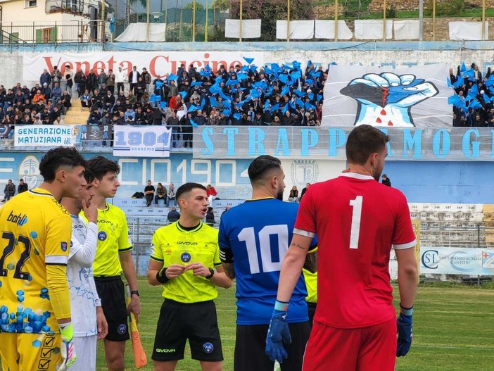 Giudice Sportivo, Serie D. Squalifiche per mister Fossati e il suo staff. Due turni a Donaggio, uno a Costantini Giudice Sportivo, Serie D. Squalifiche per mister Fossati e il suo staff. Due turni a Donaggio, uno a Costantini