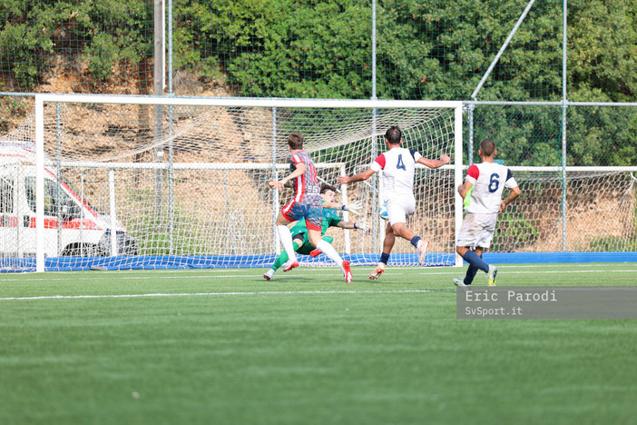 Calcio. S. Francesco Loano, Scalvini chiude la porta e blinda il pari con la Carcarese: "La grinta qui non manca mai" (VIDEO) Calcio. S. Francesco Loano, Scalvini chiude la porta e blinda il pari con la Carcarese: "La grinta qui non manca mai" (VIDEO)