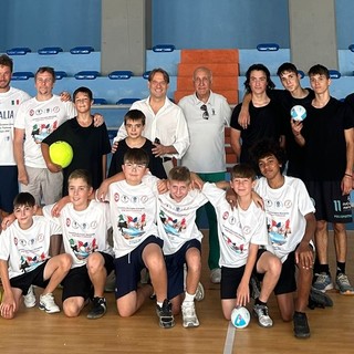 Il vicepresidente della federazione pallapugno Marco Scajola all'incontro europeo sugli sport tradizionali Il vicepresidente della federazione pallapugno Marco Scajola all'incontro europeo sugli sport tradizionali