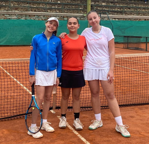 Tennis giovanile: il Tennis Team Under 14 femminile del Circolo Matuziano trionfa contro l’US Taggese