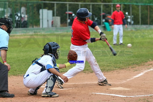 Baseball: in corso di svolgimento la gara tra il Sanremo e il Rho. Le più belle foto di Fabio Pavan