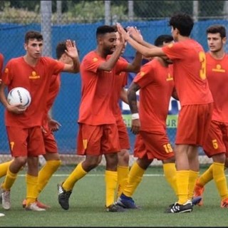 Il Taggia festeggia una rete nello scorso campionato di Promozione: i giallorossi sognano il grande salto in Eccellenza