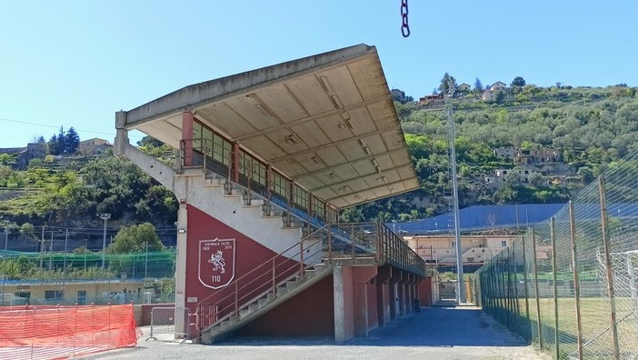 Calcio: il Ventimiglia volta pagina, dopo la retrocessione e la scomparsa del presidente Savarino è stato nominato Rocco Ricevuto Calcio: il Ventimiglia volta pagina, dopo la retrocessione e la scomparsa del presidente Savarino è stato nominato Rocco Ricevuto