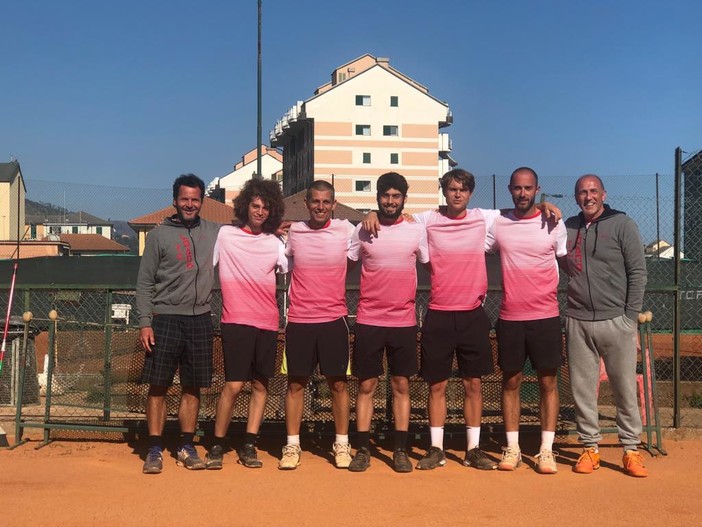 Tennis. Serie C maschile, vince ancora il T.C. Loano: successo 4-2 in casa dell'Arenzano Tennis. Serie C maschile, vince ancora il T.C. Loano: successo 4-2 in casa dell'Arenzano