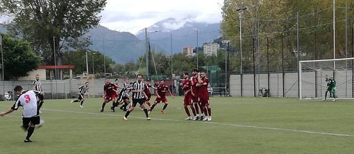 Calcio, Eccellenza. Il Ventimiglia supera per 1-0 l'Albenga: decide una rete di Luca Sammartano Calcio, Eccellenza. Il Ventimiglia supera per 1-0 l'Albenga: decide una rete di Luca Sammartano