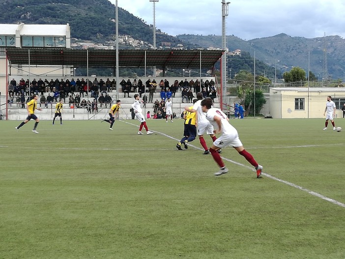 Calcio, Eccellenza. Il Ventimiglia cade al 'Morel' contro la Cairese: decide la doppietta di Alessi