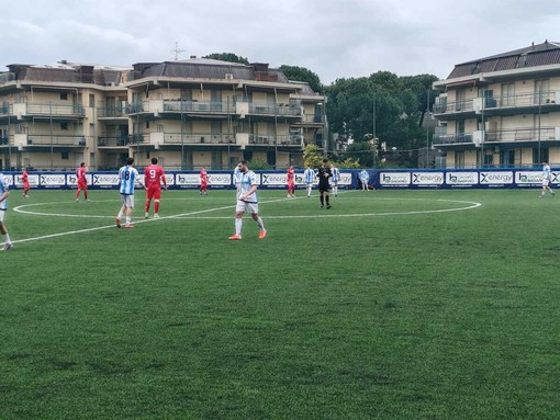 Calcio | Eccellenza, missione riaccorciare: chance casalinga per il Pietra, ma occhio alla Genova Calcio. Il racconto LIVE