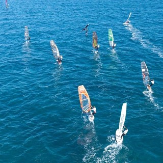 Andora, ai nastri di partenza l'edizione 2025 del WindFestival: torna nel Ponente il più grande expo italiano dedicato agli sport di mare, vento e non solo