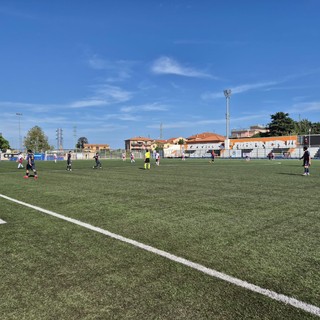 Calcio | Promozione. Il Pontelungo la ribalta, ma una magia del classe 1980 Crosetti fissa il 2-2 finale al "Riva" tra granata e Borgo Incrociati