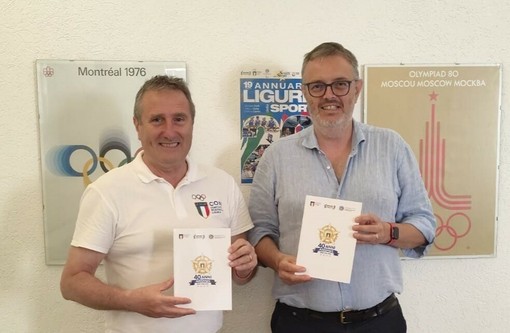 ANSMES Liguria | Consegnato all'assessore Rossello il volume per i 40 anni dell'Associazione ANSMES Liguria | Consegnato all'assessore Rossello il volume per i 40 anni dell'Associazione