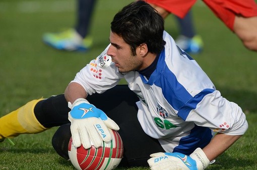 Calcio, Savona. Aresti 100 e lode: "Mi sono allenato sui rigori fino all'ultimo. Non ci sarebbe potuto essere modo migliore per festeggiare le cento presenze con questa maglia"