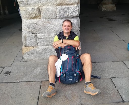 Un defibrillatore in memoria di Alessandro Binello: la donazione dei figli alla Croce Verde di Albisola