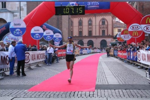 Podismo: anche il vice-campione del mondo Gabriele Abate alla Maratona di Sanremo Podismo: anche il vice-campione del mondo Gabriele Abate alla Maratona di Sanremo