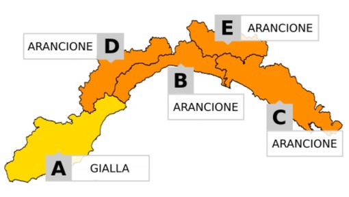 Allerta Meteo. Forte perturbazione in arrivo, quasi l'intera Liguria colorata di arancione Allerta Meteo. Forte perturbazione in arrivo, quasi l'intera Liguria colorata di arancione