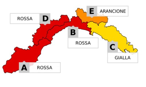 L'annuncio del Governatore Toti: &quot;Allerta rossa fino alle 15:00 di domani sul Ponente Ligure e fino alle 12 sul Genovesato&quot;