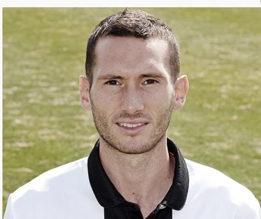 Calciomercato. La nuova mossa per l'attacco del Vado è il tesseramento di Andrea Vignali Calciomercato. La nuova mossa per l'attacco del Vado è il tesseramento di Andrea Vignali