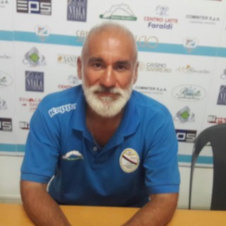 Calcio, Serie D. Aria tesa in casa Argentina Arma. Mister Augusto Podestà: "Bisogna che ciascuno di noi faccia i conti con la propria coscienza" Calcio, Serie D. Aria tesa in casa Argentina Arma. Mister Augusto Podestà: "Bisogna che ciascuno di noi faccia i conti con la propria coscienza"