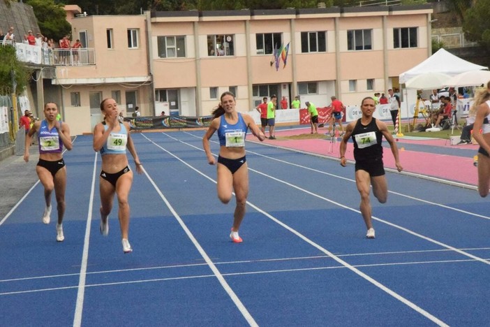 37° Meeting Arcobaleno Atletica Europa | doppietta Evans nei 200 e 400, Dradriga "monstre" negli 800 37° Meeting Arcobaleno Atletica Europa | doppietta Evans nei 200 e 400, Dradriga "monstre" negli 800