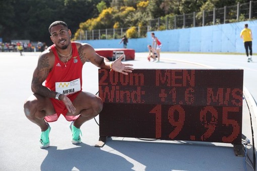 Reynier Mena celebra il record del meeting a 19.95 sui 200m realizzato l'anno scorso. Foto Colombo/FIDAL: Reynier Mena celebra il record del meeting a 19.95 sui 200m realizzato l'anno scorso. Foto Colombo/FIDAL: