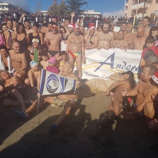 Andora, oltre 2000 persone ad incoraggiare gli 85 coraggiosi del cimento invernale (FOTO)