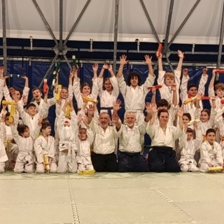 Stage di Aikido a Tovo San Giacomo: oltre 30 bambini promossi nel passaggio di grado
