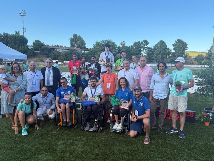 Il Meeting Arcobaleno parla globale: 35 nazioni e spettacolo con le stelle cubane e Akintola Il Meeting Arcobaleno parla globale: 35 nazioni e spettacolo con le stelle cubane e Akintola