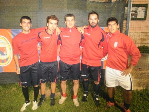 Calcio, il Borgio Verezzi presenta i nuovi acquisti: "Qui per fare bene" Calcio, il Borgio Verezzi presenta i nuovi acquisti: "Qui per fare bene"