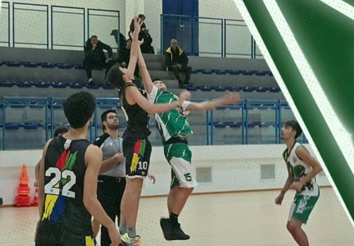 Basket, Under 17. La Cestistica Savona non sfigura contro il New Basket Ponente, gli ospiti passano 67-61 Basket, Under 17. La Cestistica Savona non sfigura contro il New Basket Ponente, gli ospiti passano 67-61