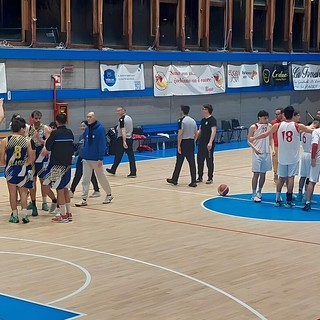 Basket | L'Abc Alassio vince a Loano e chiude al comando la prima fase