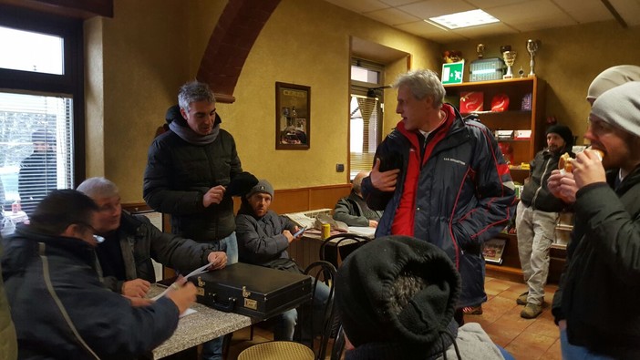 Calcio, Murialdo - Rocchettese: l'appello si fa... al bar