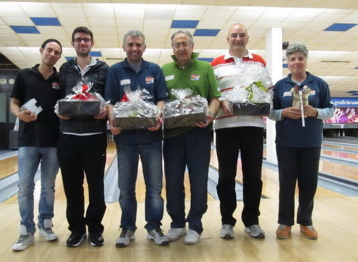 Bowling: il team "Zucchero" si aggiudica il torneo di Diano Castello Bowling: il team "Zucchero" si aggiudica il torneo di Diano Castello