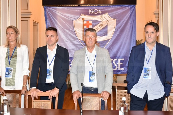 Calcio, Sanremese. L'arrivo di Gattuso regala la ribalta nazionale, conferemato il laiguegliese DiFino