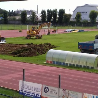 FOTONOTIZIA. Vado. sono partiti i lavori per l'installazione del sintetico al "Chittolina" FOTONOTIZIA. Vado. sono partiti i lavori per l'installazione del sintetico al "Chittolina"