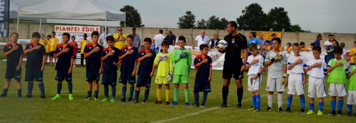 Grande impresa dei Pulcini 2007 del Vado FC alle finali del Torneo di Mondovì Grande impresa dei Pulcini 2007 del Vado FC alle finali del Torneo di Mondovì
