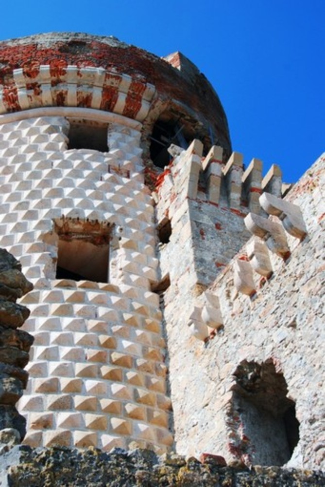 Escursionismo, Finale Ligure: aperte le iscrizioni per le visite guidata a Castel Govone