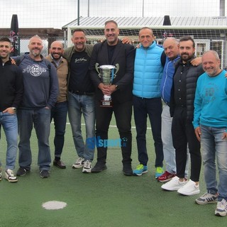 Calcio, Celle Varazze. Pisano e la consegna della coppa: "Felice di aver rivisto il presidente Ivaldi, i meriti coincisi con quanto ottenuto" (VIDEO)