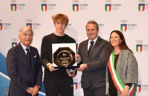 Ciclismo, l'alassino Luca Giaimi vince in Portogallo: i complimenti del sindaco Melgrati e dell'assessore Zucchinetti Ciclismo, l'alassino Luca Giaimi vince in Portogallo: i complimenti del sindaco Melgrati e dell'assessore Zucchinetti