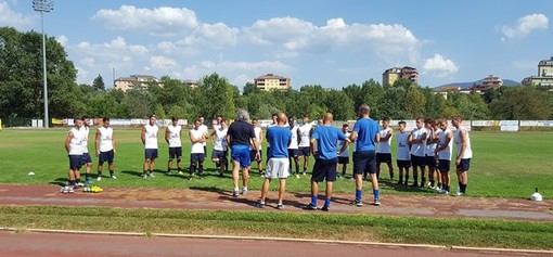 Calcio, Savona. Pollice alto dopo l'amichevole con il Fossano. Gli Striscioni vincono 3-1 Calcio, Savona. Pollice alto dopo l'amichevole con il Fossano. Gli Striscioni vincono 3-1