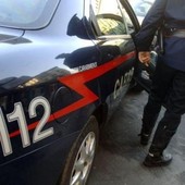 Gli viene chiesto di dargli i gioielli ma chiama il 112 e sventa la truffa del finto carabiniere: un arresto Gli viene chiesto di dargli i gioielli ma chiama il 112 e sventa la truffa del finto carabiniere: un arresto