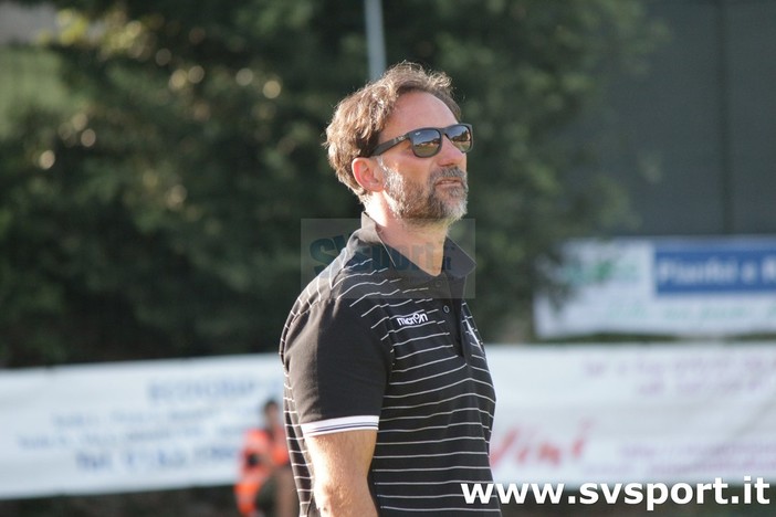 Calcio, Finale. Ufficiale, il nuovo tecnico è Giancarlo Delfino Calcio, Finale. Ufficiale, il nuovo tecnico è Giancarlo Delfino