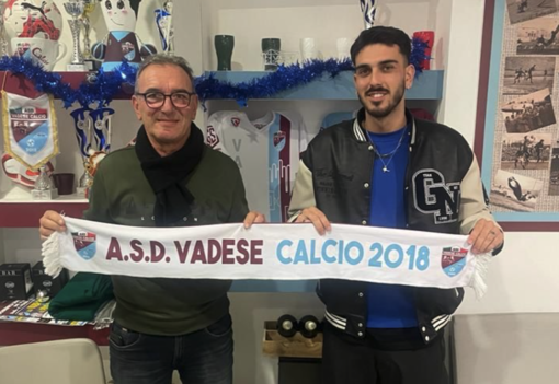 Calcio, Vadese. Tripla firma per Niccolo Piu contro la Rossiglionese: “Ho avuto settimane dure per via dell'infortunio, sabato contava solo vincere” Calcio, Vadese. Tripla firma per Niccolo Piu contro la Rossiglionese: “Ho avuto settimane dure per via dell'infortunio, sabato contava solo vincere”