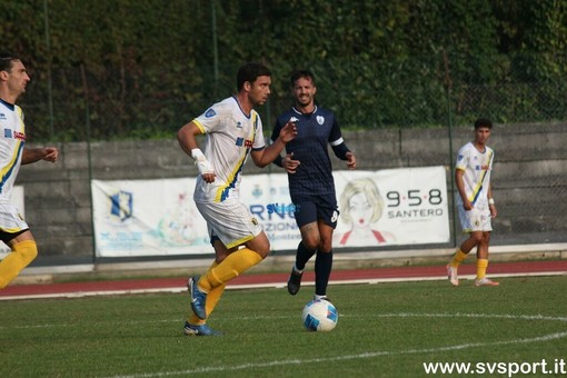 Calcio. La Cairese blinda la difesa dopo due mesi, Gulli regala una vittoria fondamentale contro il Club Milano (LA SINTESI) Calcio. La Cairese blinda la difesa dopo due mesi, Gulli regala una vittoria fondamentale contro il Club Milano (LA SINTESI)