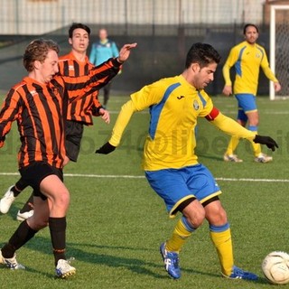 Calcio, Cairese. Testa fredda e cuore caldo per capitan Bresci: "Nessuna vendetta sul Rapallo, dobbiamo concentrarci solo sulla salvezza"